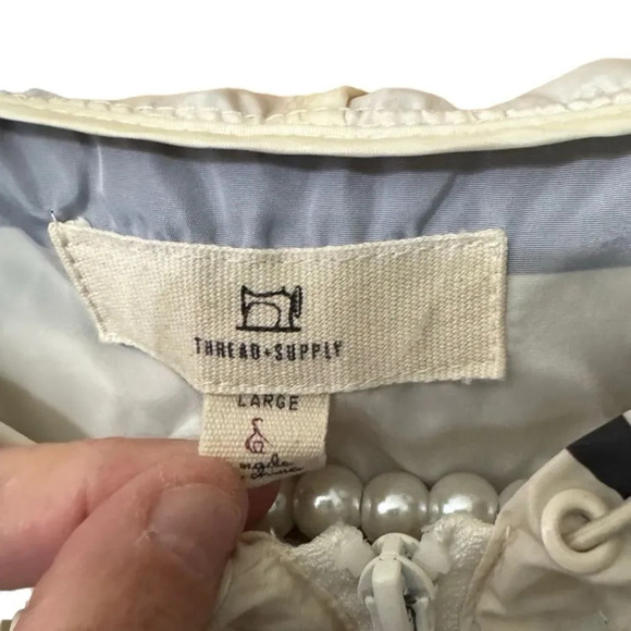 Thread & Supply windbreaker NWOT Large - Picture 4 of 5